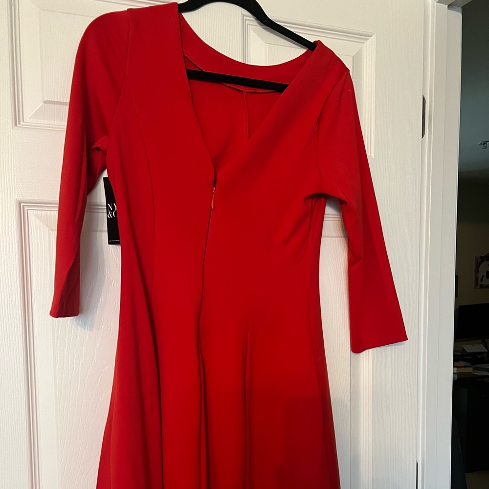 Red dress. Size medium. Never worn NWT